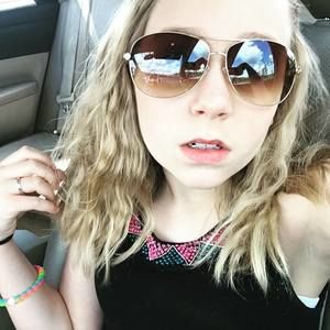 Meet your Posher, Annie